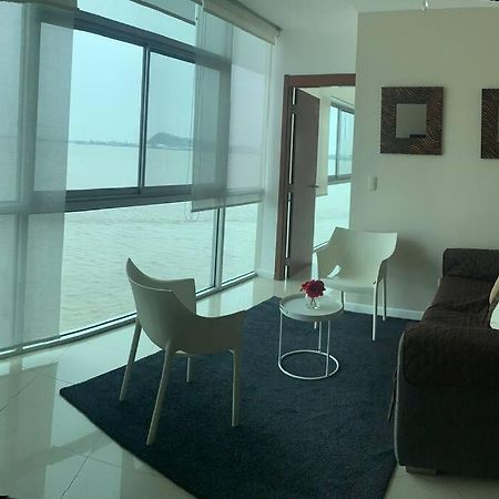 Apartamento Vista Al Rio Puerto Santana Riverfront 1 Γκουαγιακίλ Εξωτερικό φωτογραφία