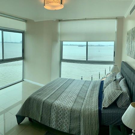 Apartamento Vista Al Rio Puerto Santana Riverfront 1 Γκουαγιακίλ Εξωτερικό φωτογραφία