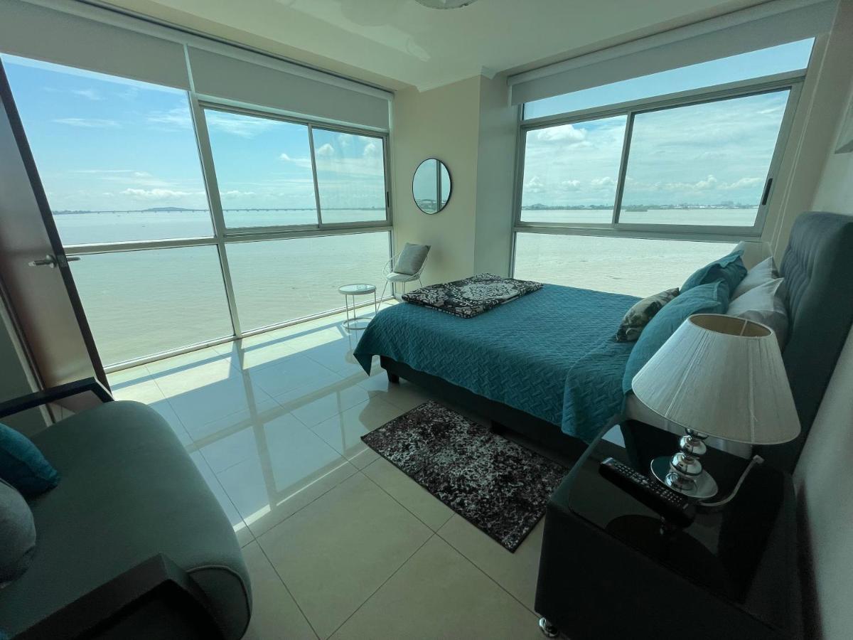 Apartamento Vista Al Rio Puerto Santana Riverfront 1 Γκουαγιακίλ Εξωτερικό φωτογραφία